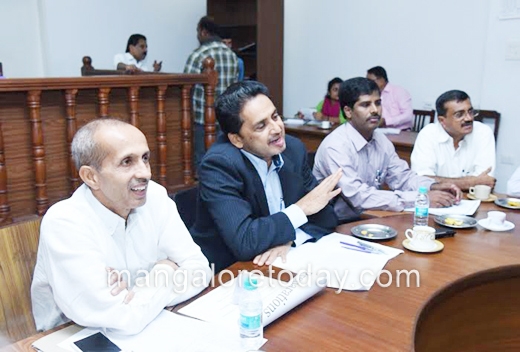 DK DC Adoor B Ibrahim 2